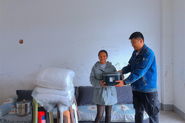 国产精品扒开腿做爽爽爽A片软件