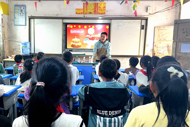 国产精品扒开腿做爽爽爽A片软件