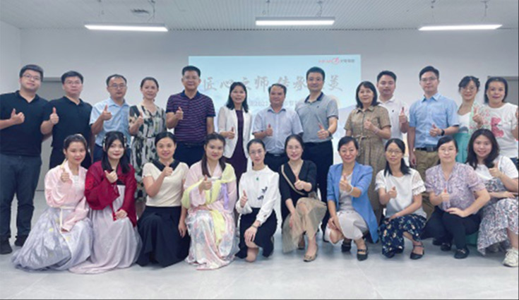 国产精品扒开腿做爽爽爽A片软件